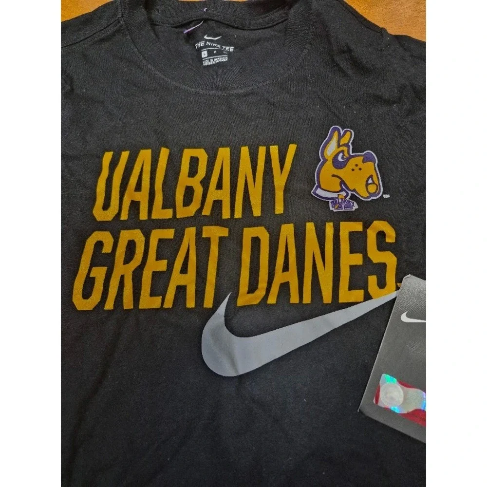 Nike tee ualbany